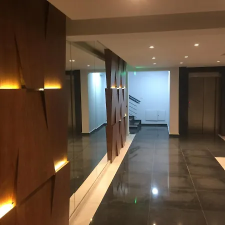 Michel Flat By Renters Cy *