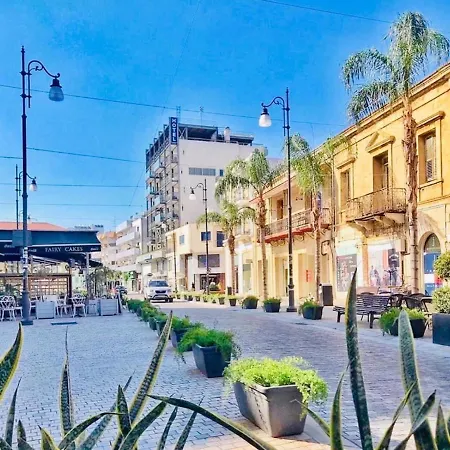 Michel Flat By Renters Cy דירה *